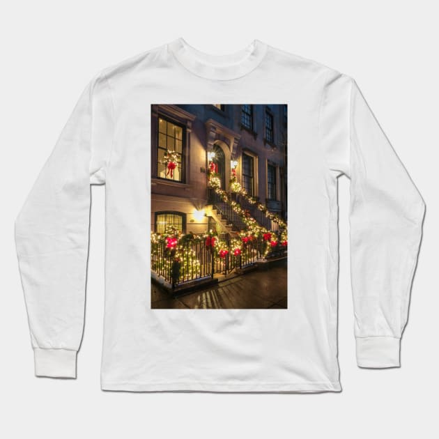 Upper East Side Chistmas Long Sleeve T-Shirt by igjustin